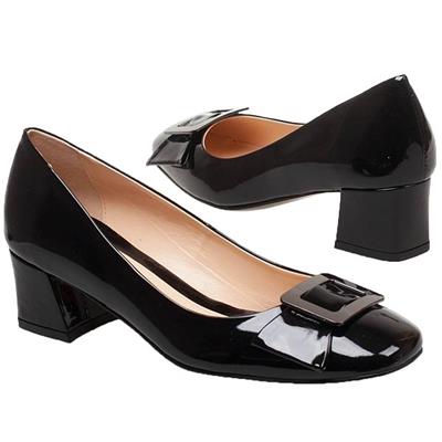 Модные лаковые туфли черного цвета на каблуке 4см SF-63302-01-B48 czarny