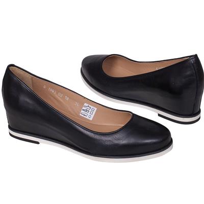 Модные женские туфли черного цвета на танкетке 4.5 см KW-1863/G CP-1
