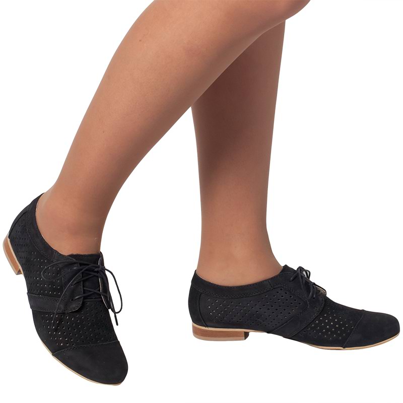 Черные женские ботинки с перфорацией в интернет магазине Kwinto