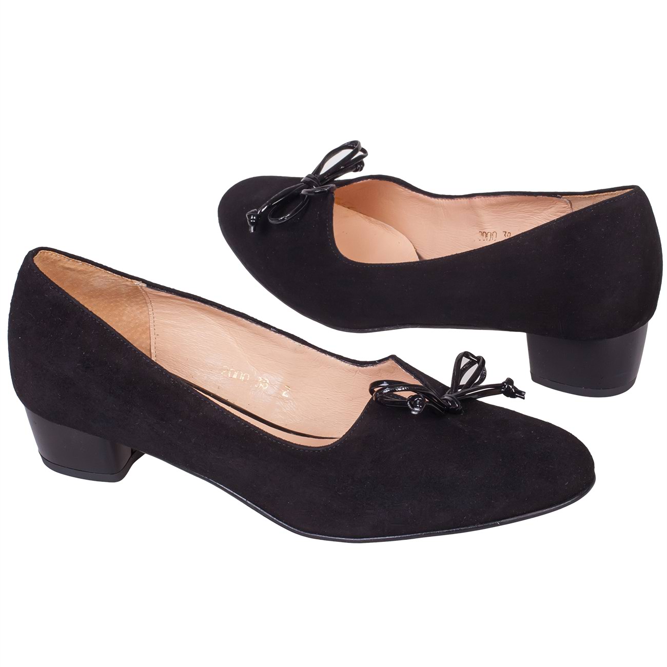 Черные замшевые женские туфли на низком каблуке с V-образным вырезом купитьв интернет магазине Kwinto - товара нет в наличии